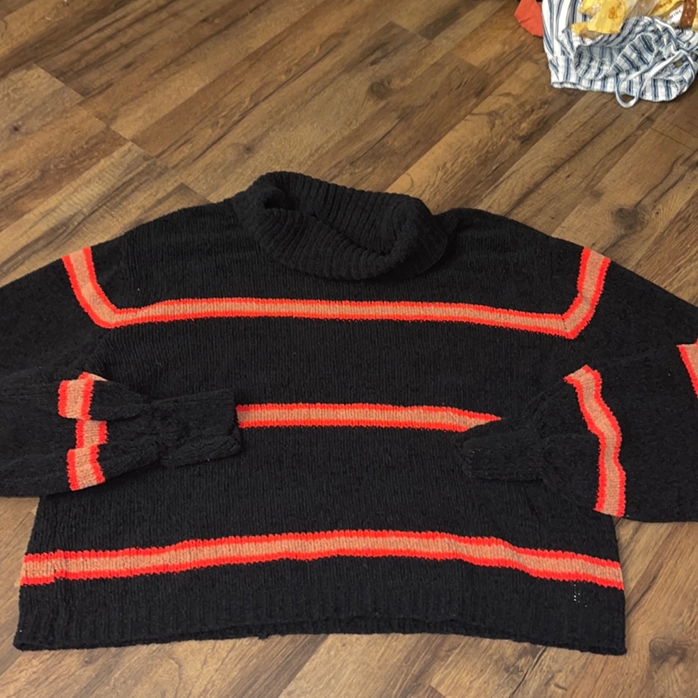 WILD FABLE TURTLENECK SWEATER